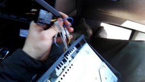 Установка магнитолы шкода фабиа. Installing the radio in a Skoda Fabia.