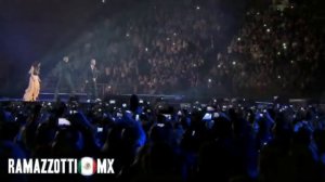 Entre Tú Y Mil Mares - Eros Ramazzotti, Laura Pausini & Biagio Antonacci