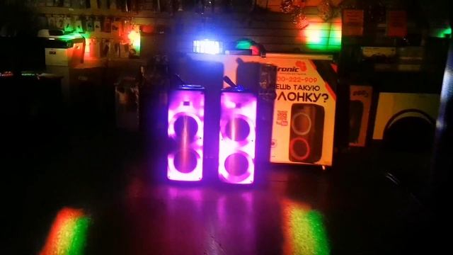 Весь ДВИЖ в 1 видео! ELTRONIC FIRE BOX, лазерные проекторы, дым машины, крутая музыка от DJ SEVAMIX смотреть онлайн