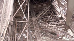 Эйфелева башня: изнутри / Eiffel Tower inside