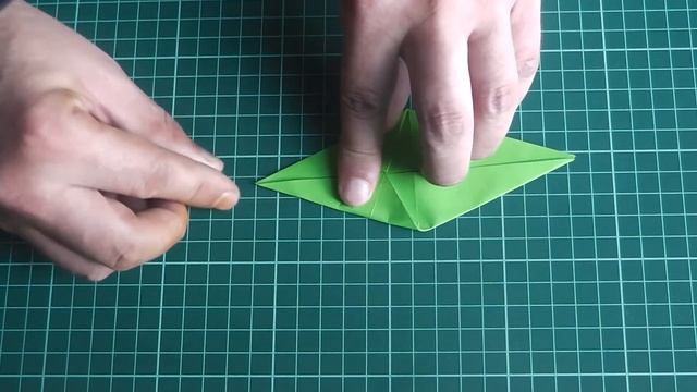 Оригами жук из бумаги. Оригами для начинающих жук. Beetle made of paper смотреть онлайн