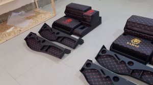 Набор в КамАЗ, ящик подлокотник столик .