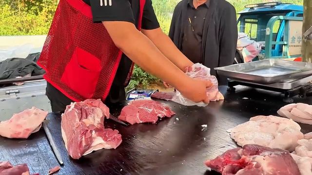 得到顾客认可的猪肉才是好猪肉。 смотреть онлайн