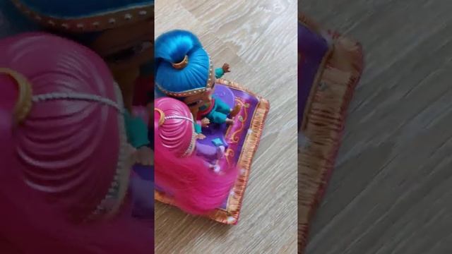 Шиммер и Шайн на ковре-самолёте Fisher Price смотреть онлайн
