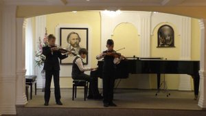 "Паровоз" В.Введенский.  Фатеев Степан и дуэт скрипачей