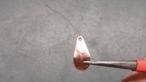 За этой блесной окуни становятся в очередь | Блесна "КЛОПИК" своими руками .