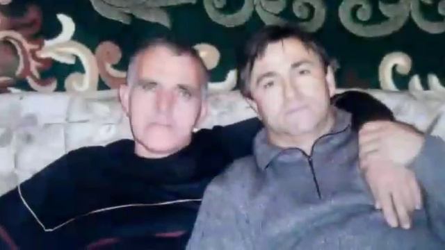 Одноклассники из Ачхой-Мартана 40 лет не прерывают связь смотреть онлайн