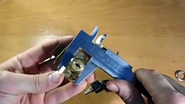 Замки мебельные 138, 338 смотреть онлайн