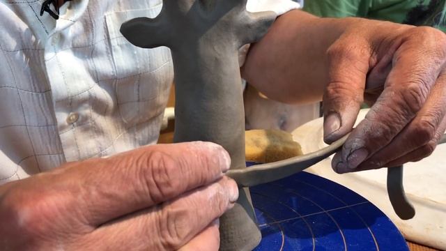 ? ЛЕПИМ ВМЕСТЕ: Для чего КОЗЕ БАЯН? Хлудневская игрушка гремотуха со свистком Волшебство керамики смотреть онлайн