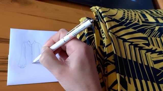 Нарядная шелковая блуза с воланом смотреть онлайн