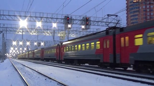 Активное движение электропоездов ЭД4М на Горьковском направлении + скоростная ЭС1 "Ласточка"