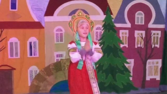 Настя танцует танец весёлых матрешек смотреть онлайн