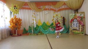 Алёна. Песня "В лес по грибочки"