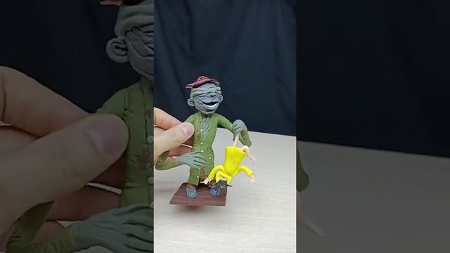 Самая необычная фигурка Слепого Уборщика и Шестой из игры Маленькие Кошмары | Лепка шоу смотреть онлайн
