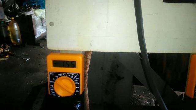 Самодельный ветрогенератор с ВРШ, шестилопастной винт 5.5м смотреть онлайн