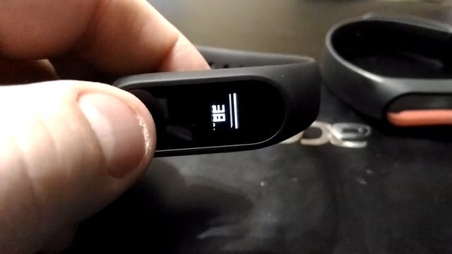 Xiaomi Mi Band 2 смотреть онлайн
