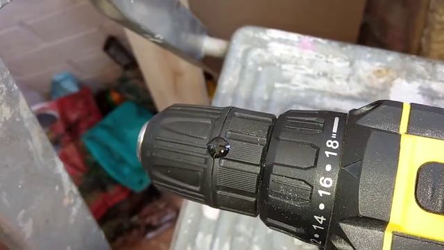 Как смазывать шуруповерт кёльнер.Шуруповерт обслуживание.Лучше смазать чем ремонт! смотреть онлайн