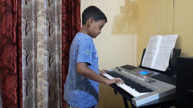 Let me Love you - Keyboard Cover смотреть онлайн