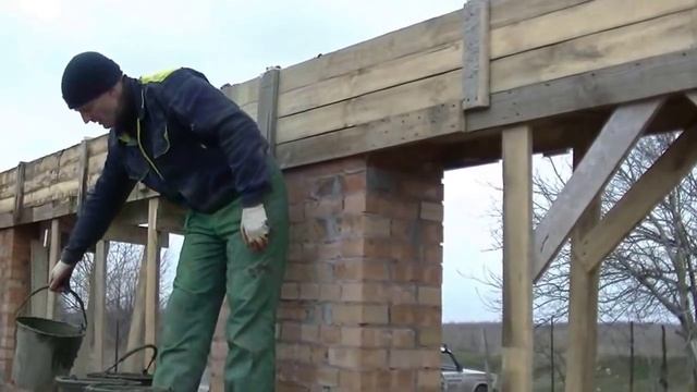 АРМОПОЯС-ПЕРЕМЫЧКА( 6 проёмов по 2.75 м) Опалубка, Армирование, Заливка. Часть 4. смотреть онлайн