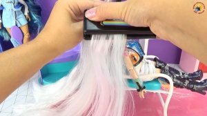 САЛОН КРАСОТЫ для МОДНЫХ Кукол и Девочек! Rainbow High Salon and Hair Studio Doll куклы рейнбоу хай
