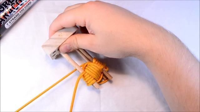 Make a 1" Monkey Fist With Survival Paracord - BoredParacord.com смотреть онлайн