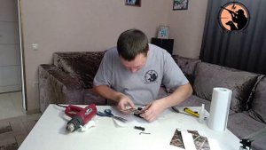 Наклейка камуфляжной пленки на оружие. Камуфляж коллиматора