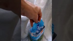 Как хранить открытое молоко из пакетов (лягушки) в холодильнике. Луйфхак.