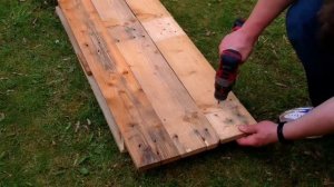 Настенный бар из поддонов своими руками