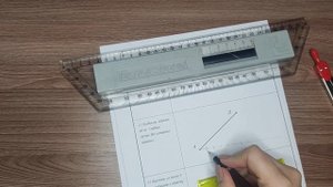 Как разделить отрезок на несколько равных частей без линейки