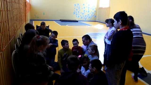 Творческое занятие с детьми тема "Доброта" 1-ая серия Школа-интернат Лухтоново 15.04.2018 г смотреть онлайн