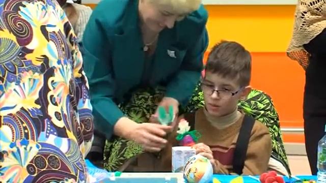 Пасхальный мастер класс для особенных детей в "Глобусе" смотреть онлайн