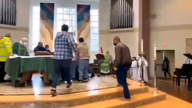 Масочные бесы перестали бояться Бога! смотреть онлайн