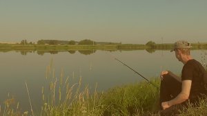 Зачетные караси на донную снасть. Июльское утро