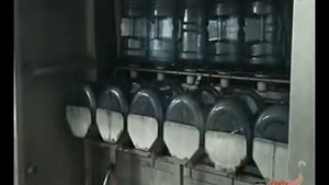 Линия розлива воды в 19-ти литровые бутыли 900BPH
