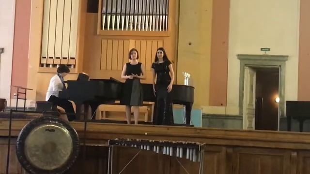 Изабелла Андриасян и Мария Егорова. П. Виардо "Всадники" (На тему венгерского танца И.Брамса) смотреть онлайн