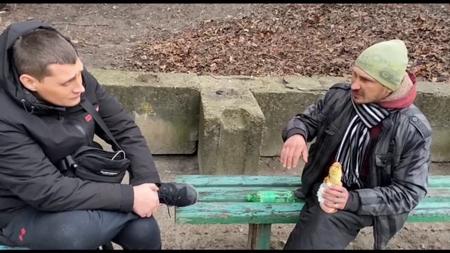 Толя Солома спас старого сидельца из кубла зверей / ДАЛЬШЕ БУДЕТ БОЛЬШЕ смотреть онлайн