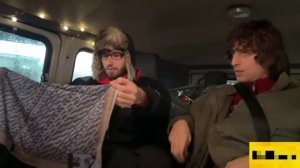 ДАРИМ ПОДАРКИ ПРОХОЖИМ! ХАЗЯЙСКИЙ НОВЫЙ ГОД (КОРЕШ, ПЛОХОЙ ПАРЕНЬ, ПАРАДЕЕВИЧ, ДАНИЛА ГОРИЛЛА и др.