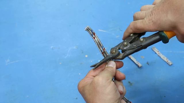 Мало кто знает этот секрет Сантехника в 50 лет! НЕ ВЗДУМАЙ выбрасывать старую подводку смотреть онлайн