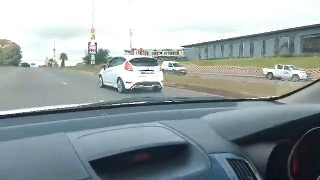 Fiesta ST VS Kia Koup смотреть онлайн