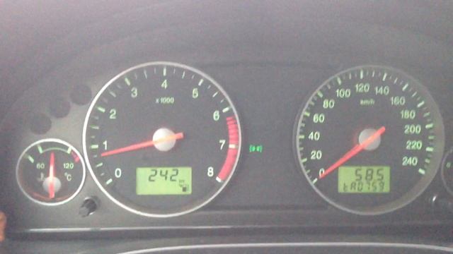 Работа на холостых (машина стоит) Мондео 2.0 АКПП смотреть онлайн