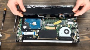 Asus S400CA замена батареи, установка RAM, замена HDD на SSD.
