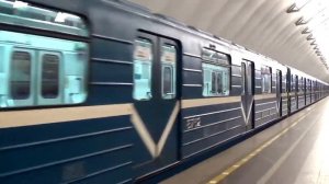 Перегонка метропоезда 81-717/714 «Номерной», ст. Садовая