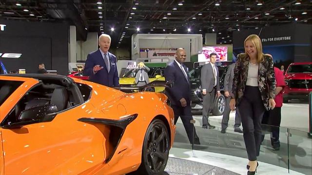 Biden Goes for a Drive at Auto Show смотреть онлайн