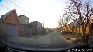 Фатальная ошибка при проезде пешеходных переходов. Поворот налево на главную дорогу.