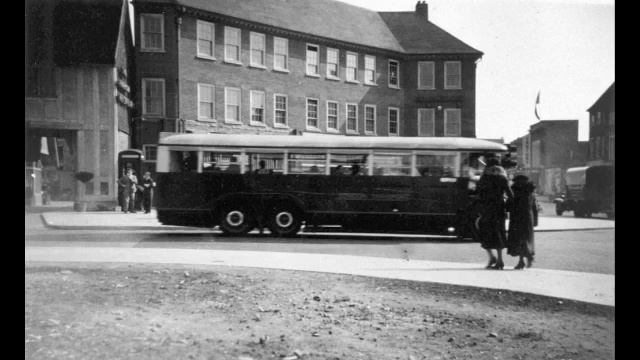 Beethoven, Sonata No 3 in E flat major op 12 No 3 (Busch, Serkin) rec. 1931 Mov. II смотреть онлайн