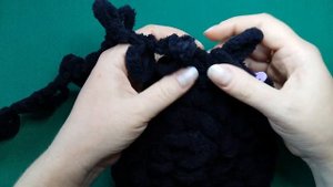 Круглый коврик из Alize Puffy. Коврик панда часть 1