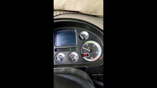 DAF FT CF 85.410 2011г. Не газует сам в пол после 1000 оборотов. ШЕФ-Ремонт.