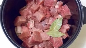 Тушенка из свинины в мультиварке