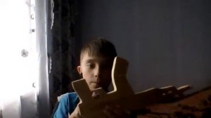 я сделал ak-74 из дерева осталось покрасить