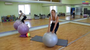 Slender and beautiful legs ¦ Exercises with a ball